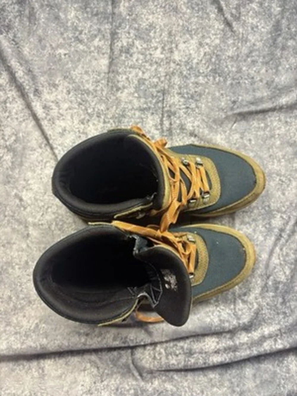LL Bean Mountain Classic Mens Size 8 Brown Waterproof Hiking Boots Camping